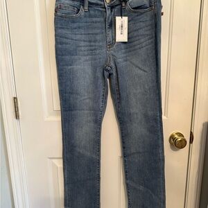 Judy Blue skinny Fit Capri Jeans Medium Blue * NEW WITH TAGS*